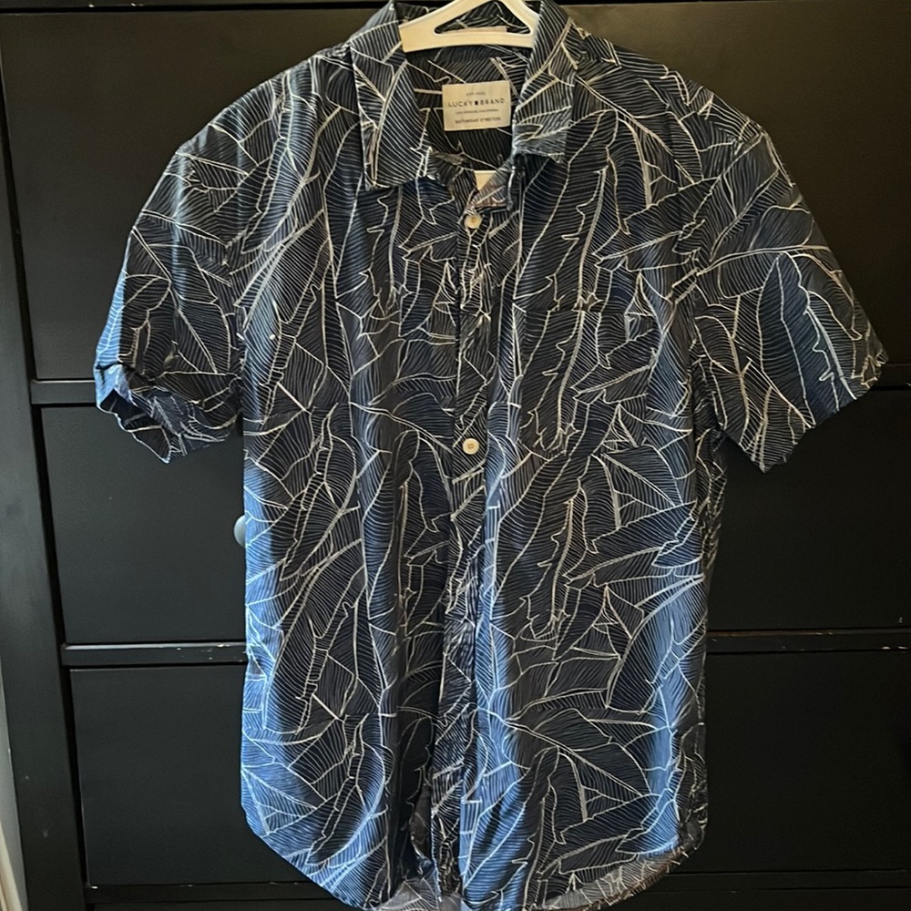 Lucky Brand size S tropical, cotton shirt